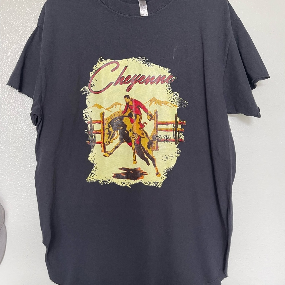Cheyenne Women's Graphic Tee - Black
